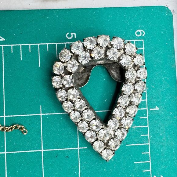 Vintage Sparkling Rhinestone Shoe Clips Large Teardrop Shape - Picture 3 of 11
